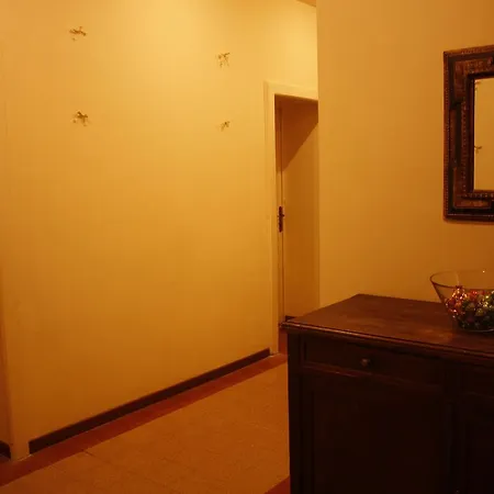 Let's Guest Academy Konukevi Bergamo